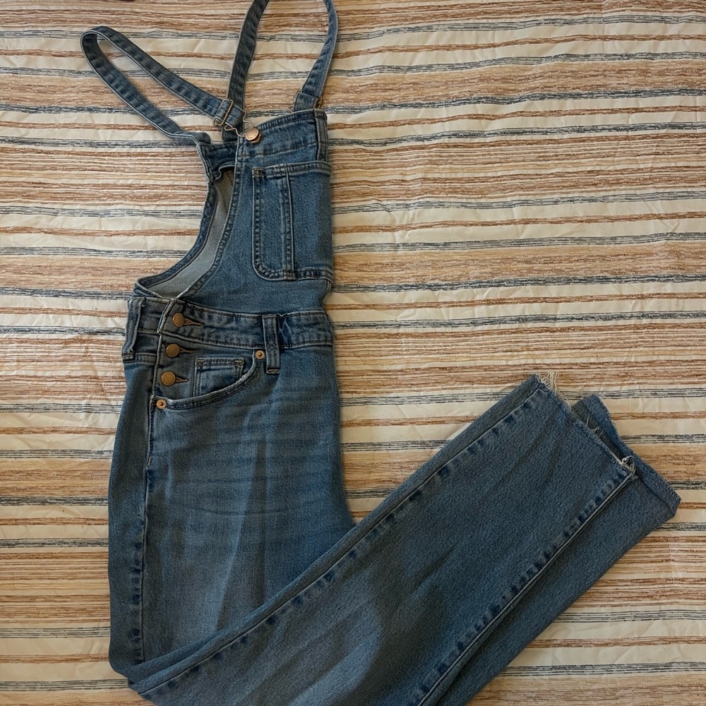 Light wash Universal Threads overalls